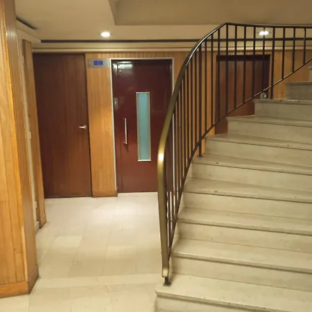 Chez Veronique * Paris